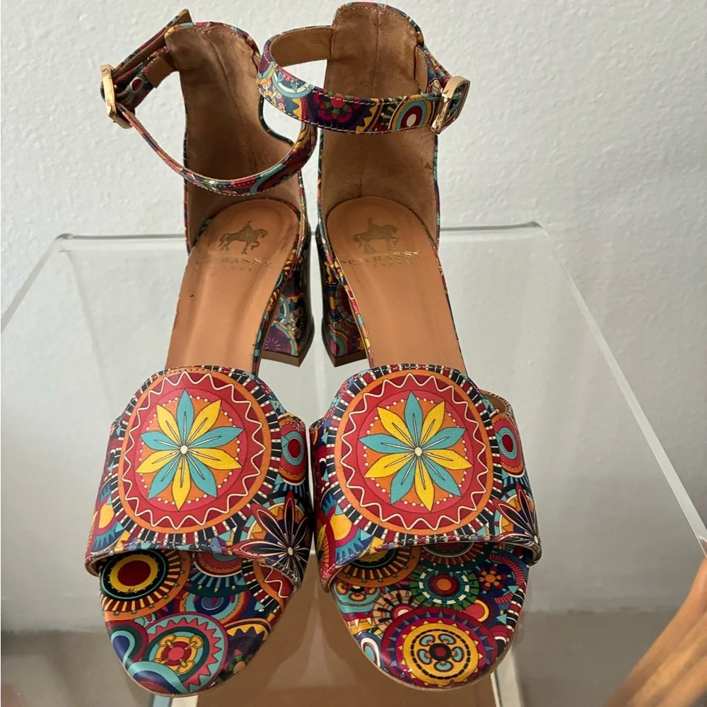 Embassy London Heels - Picture 3 of 10